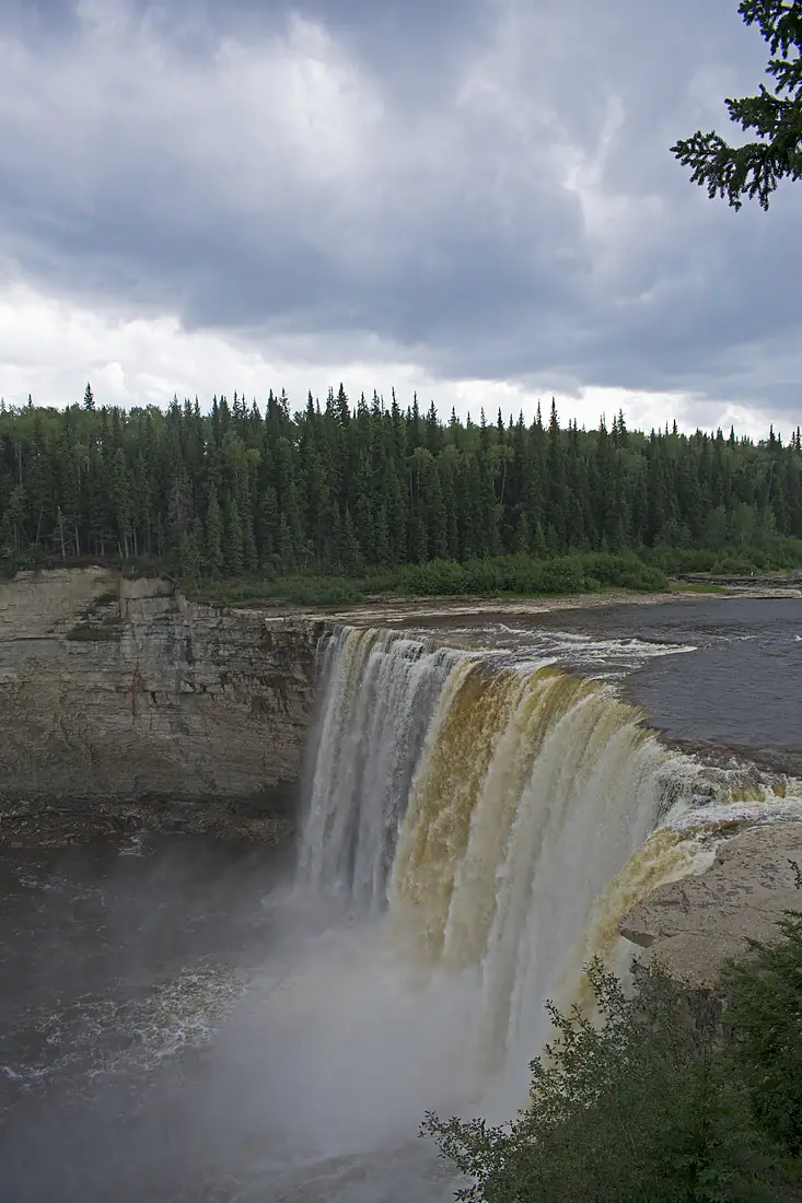 Alexandra Falls 1