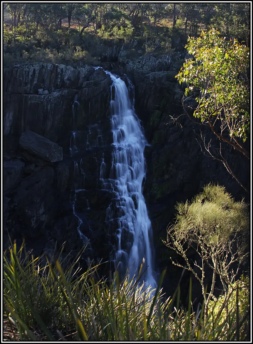 Apsley Falls, long exposure. Peter Neaum. - panoramio