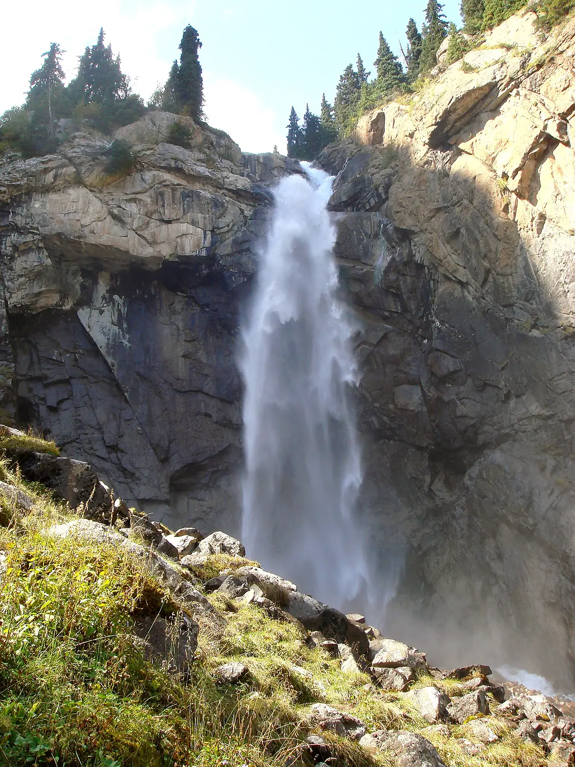 Barskoön Waterfall