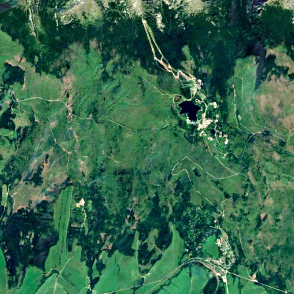 Black Lake Falls seen from above (Sentinel-2)