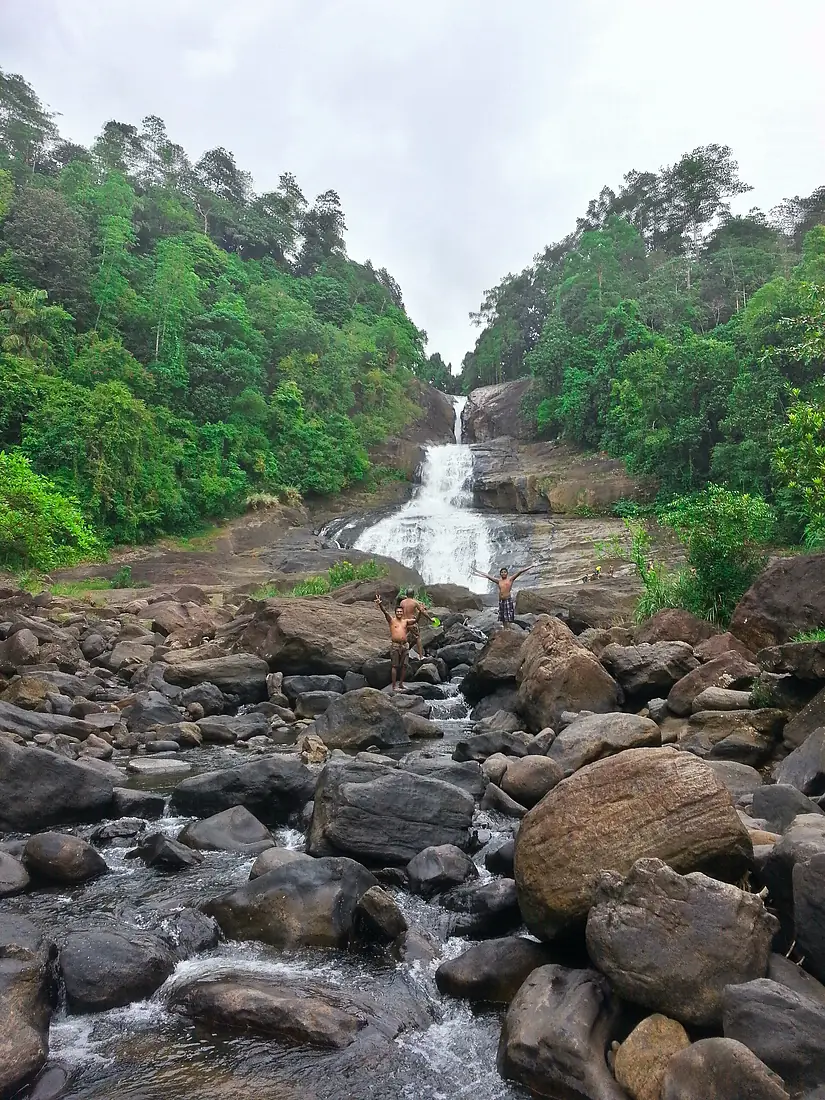 Bopath falls (bopath alla)