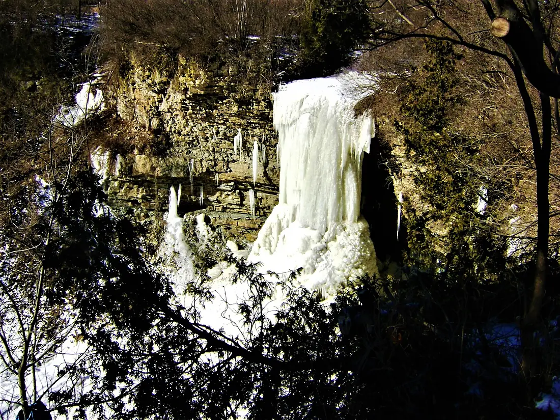 Borer's Falls Conservation Area- Borer's Falls in Winter- Dundas- Hamilton-Ontario (1)