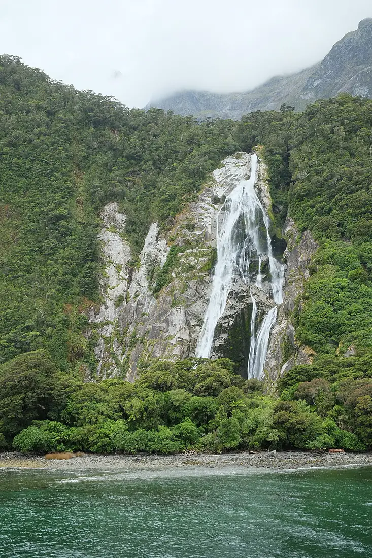 Bowen Falls (Milford Sound)