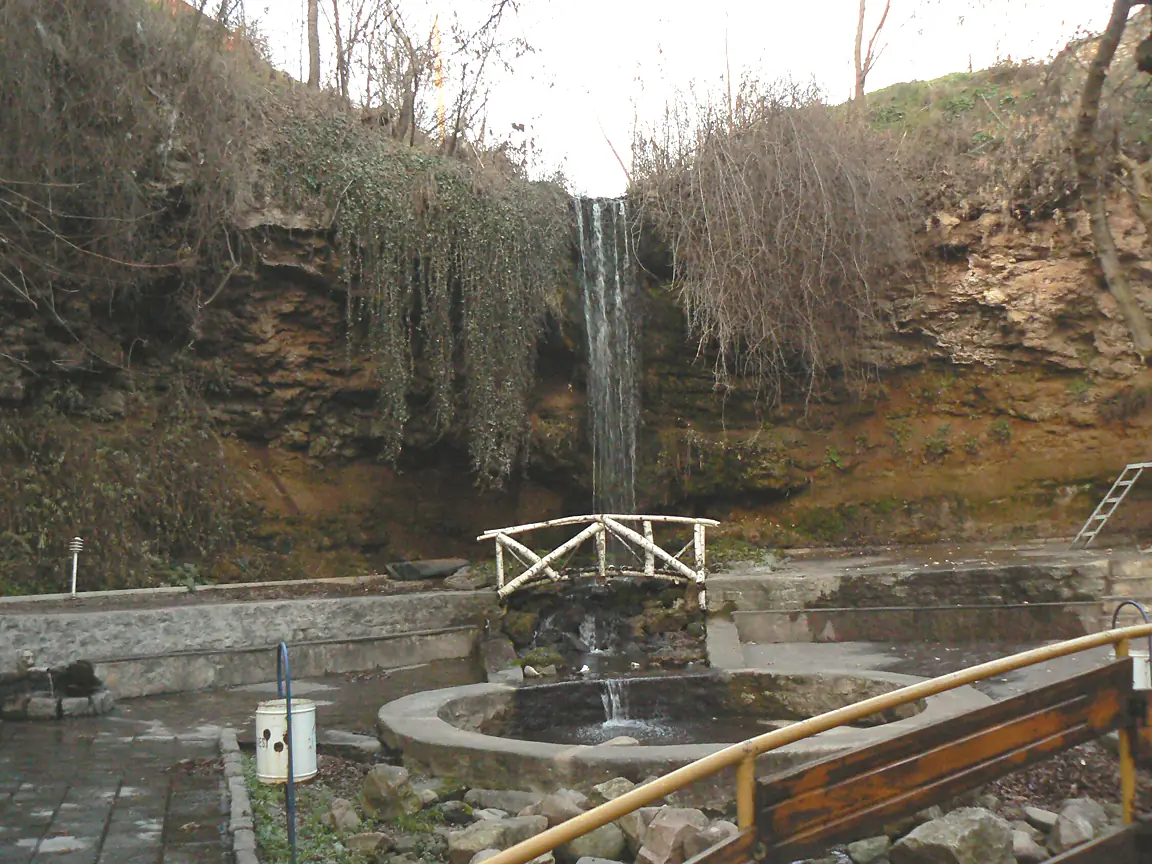 Radomir-Buchaloto-waterfall