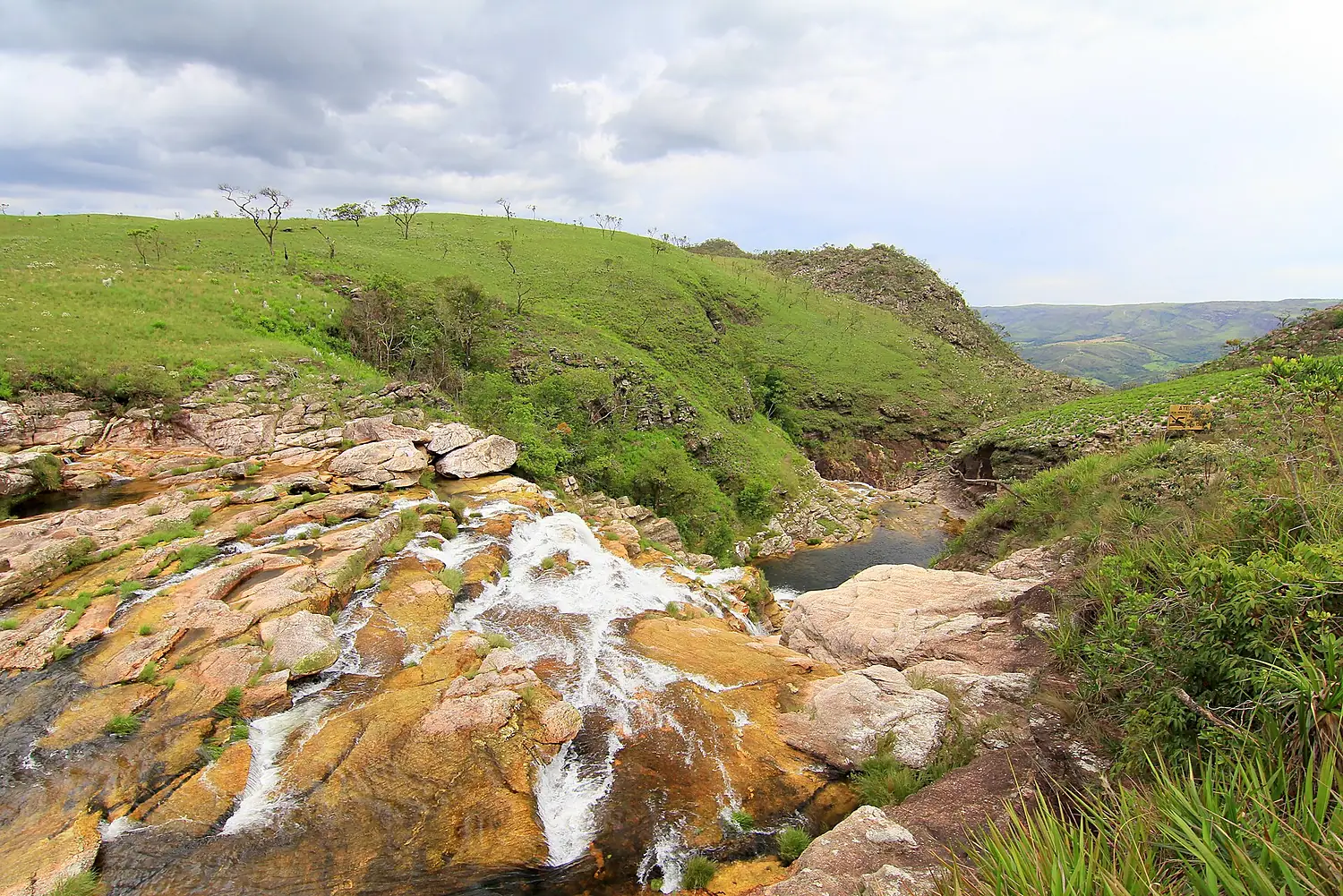 A salta da Cachoeira Casca d'Anta