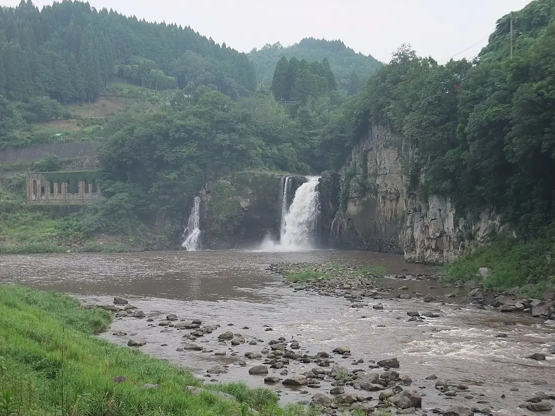 沈堕の滝 雌滝 - panoramio