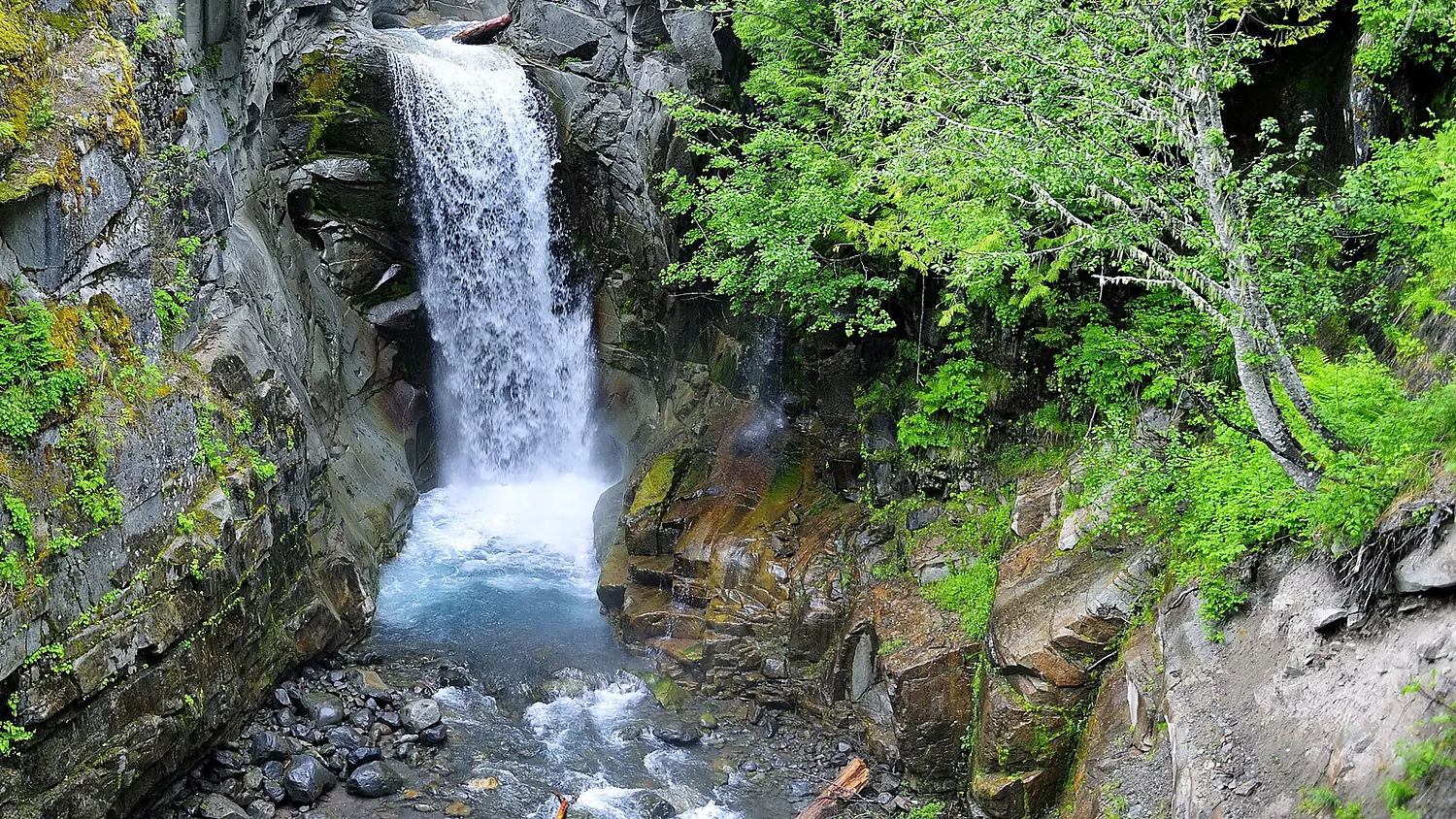 Christine Falls - panoramio