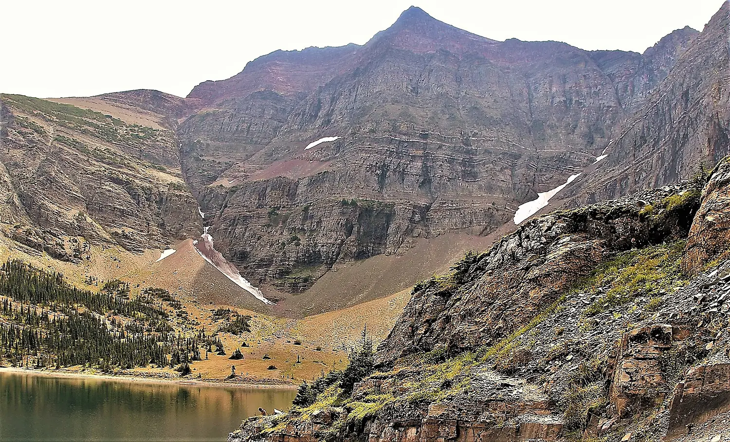 Crypt Lake is so big so are the mountains