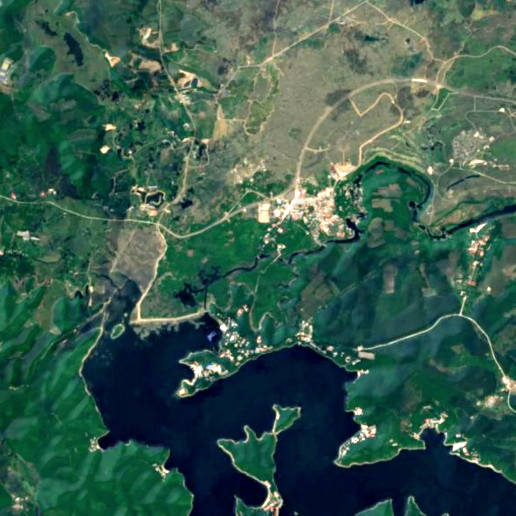Diaoshuilou Waterfall seen from above (Sentinel-2)