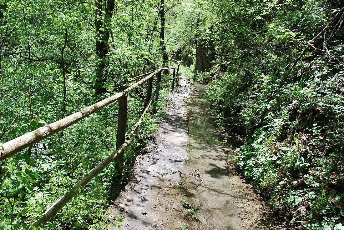 Duf Waterfalls in Rostuše 1