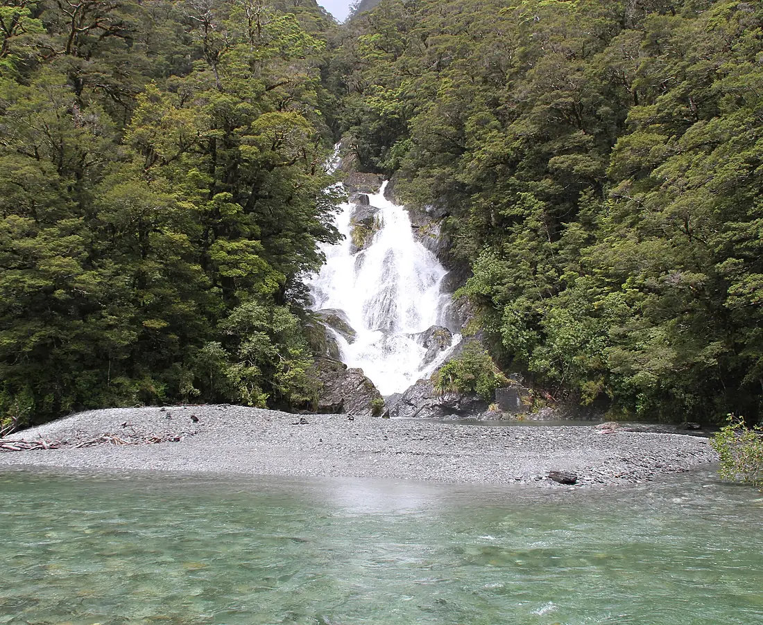 Fantail Falls (30887126353)