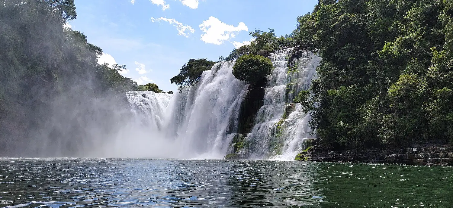 Catarata Federico Ahlfeld