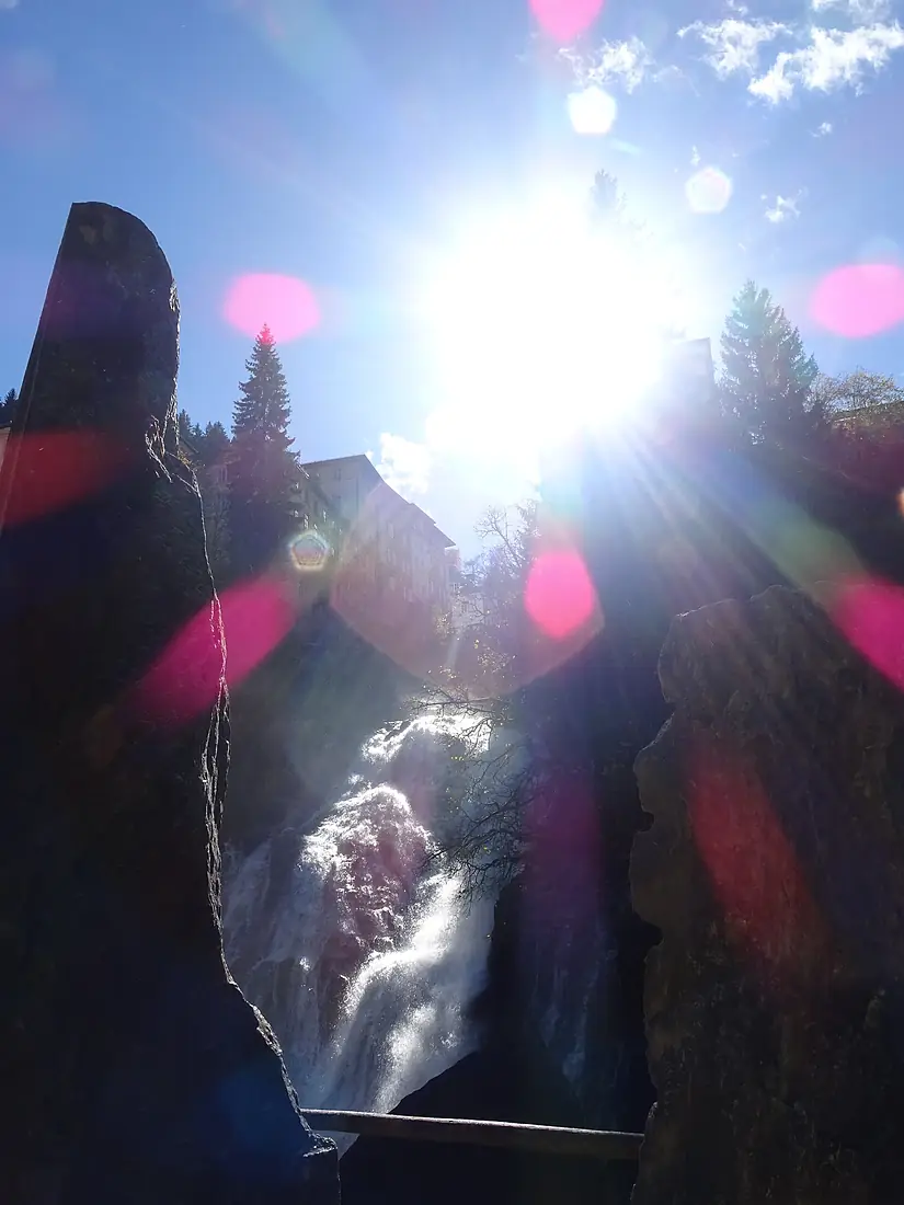 Bad Gastein - Waterfall lens reflections 2 (15424380179)