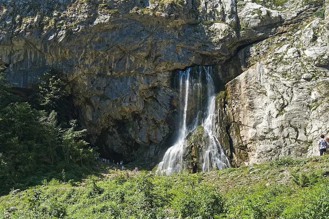 Abkhazia. Gegsky waterfall P9100123 2600