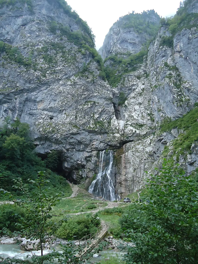 Gegsky (Черкесский) waterfall
