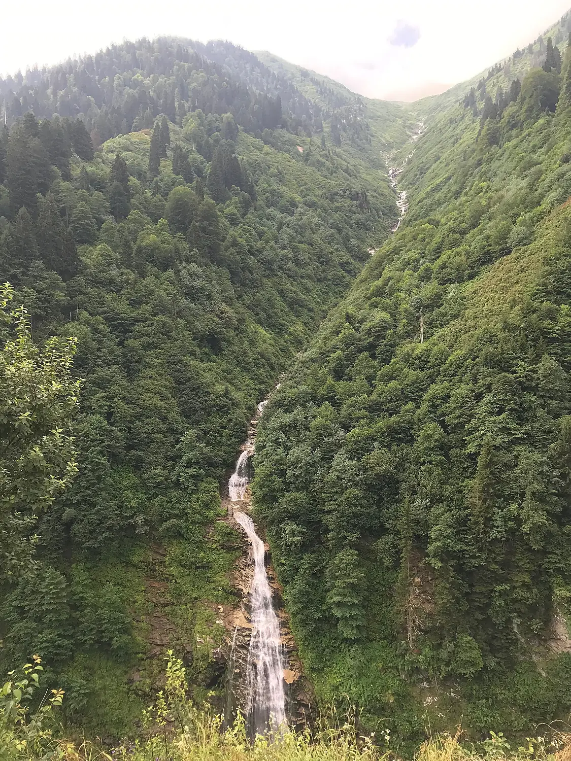 Gelintülü Waterfall