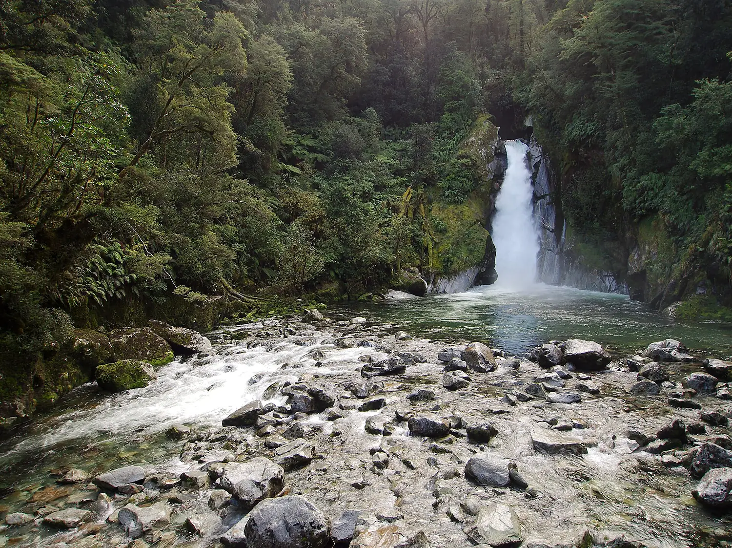 Giants Gate Falls - 2013.04 - panoramio