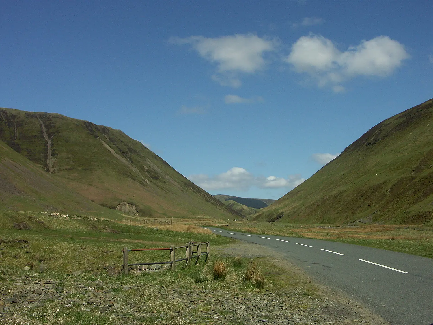 Looking North on the A708 to The Grey Mare's Tail waterfall - panoramio