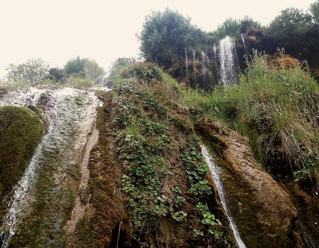 Girlevik Waterfall, Erzincan