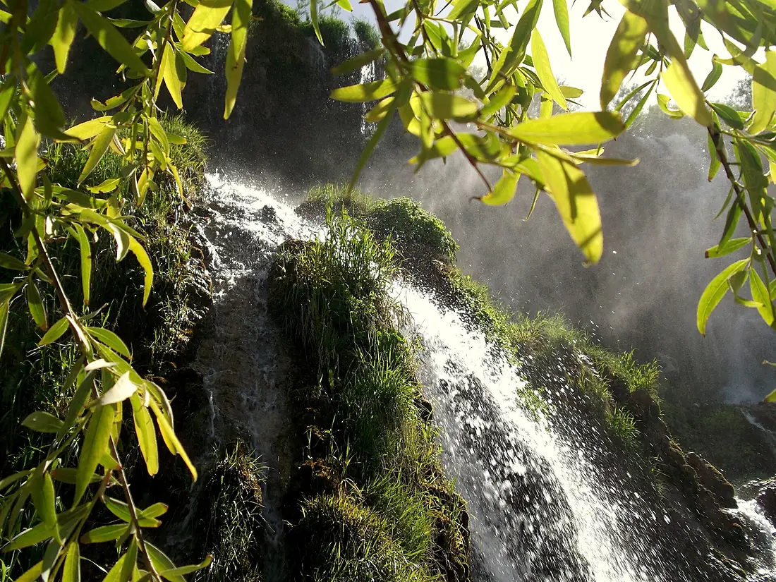 Girlevik Şelalesi... - panoramio