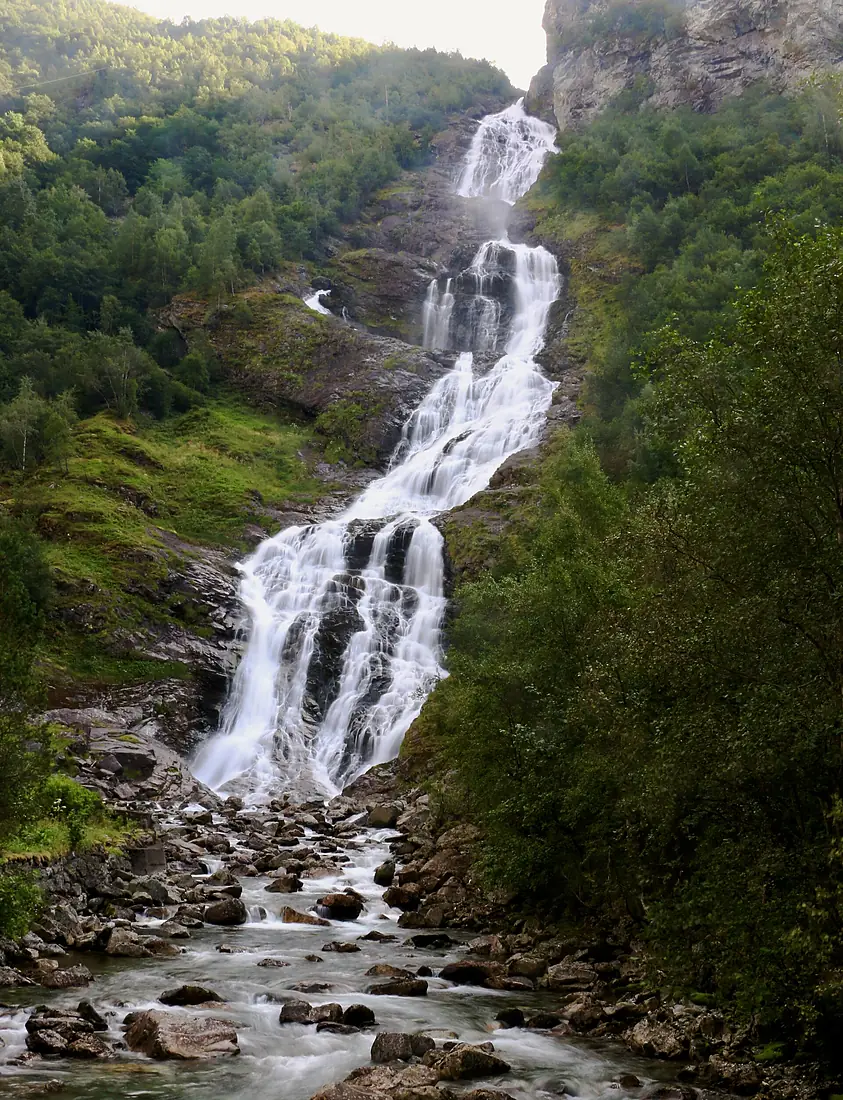 Hjellefossen Utladalen blurred