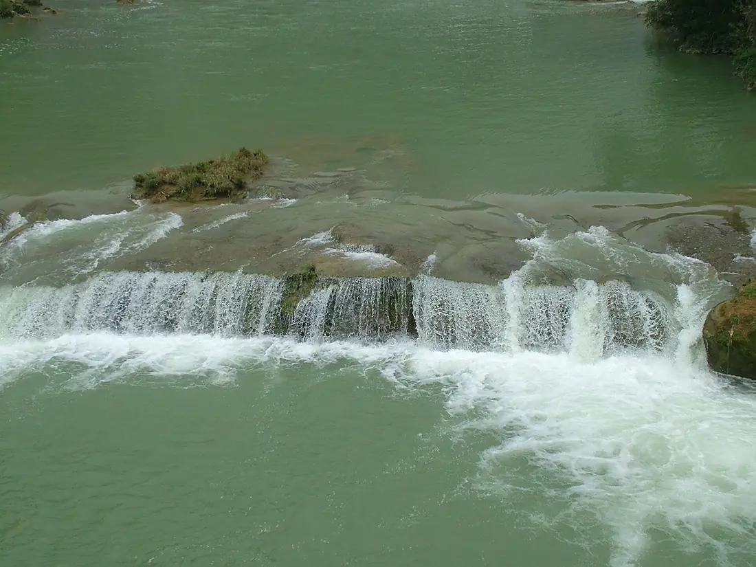 Xiniutan HuangguoshuFall