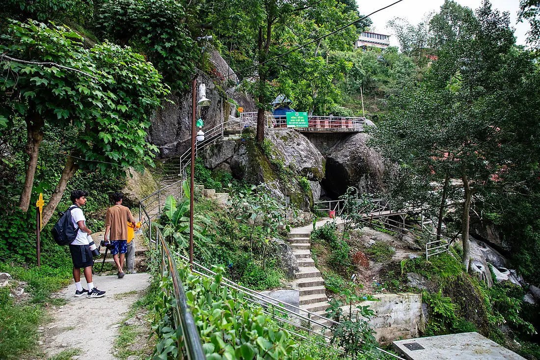 Baudeshwor Mahadev Gupha Jhor Waterfall-070A9455
