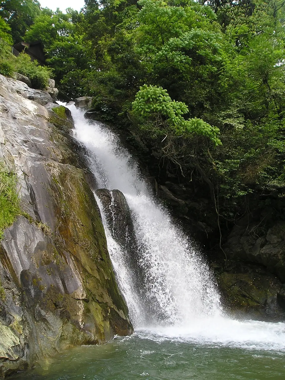 KANNON waterfall Saga,JAPAN