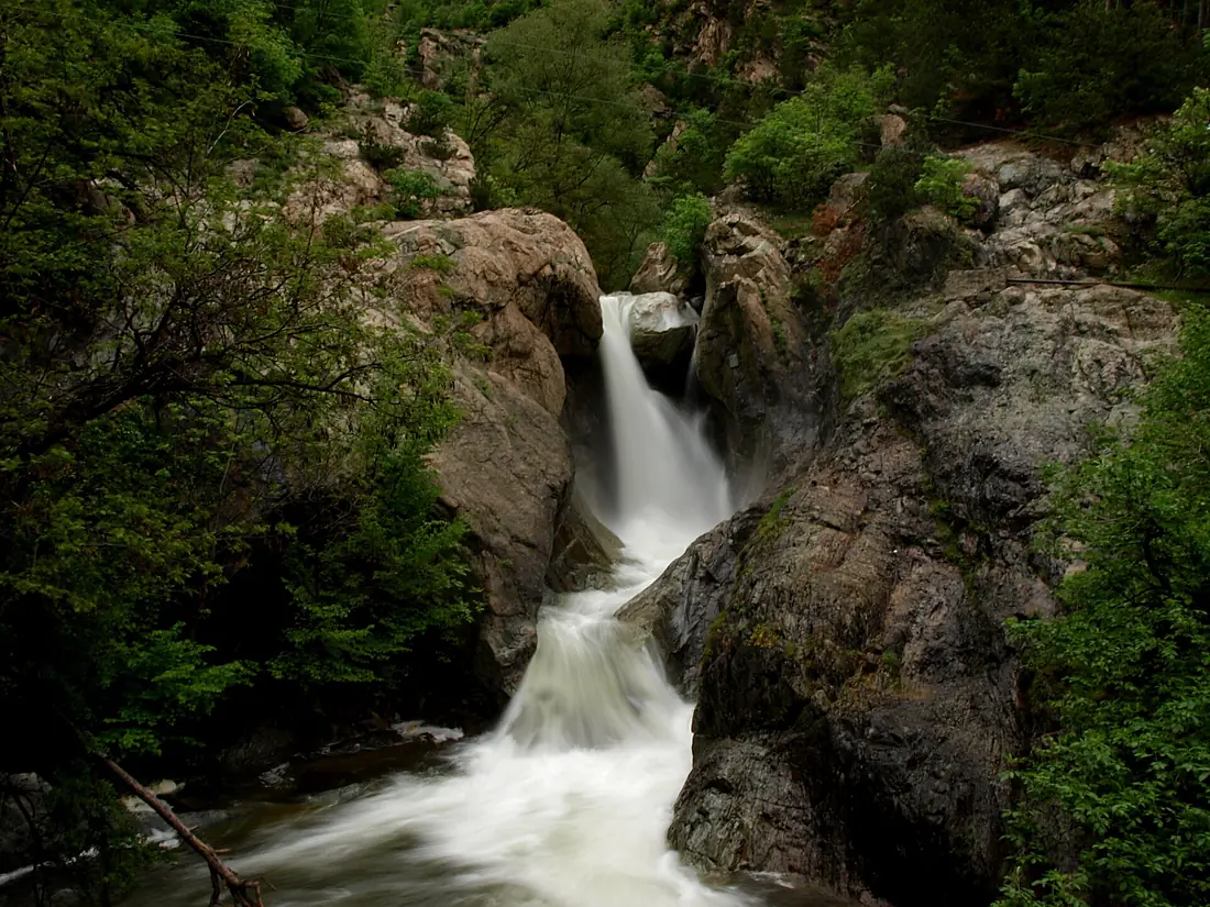 Suchurum Waterfall