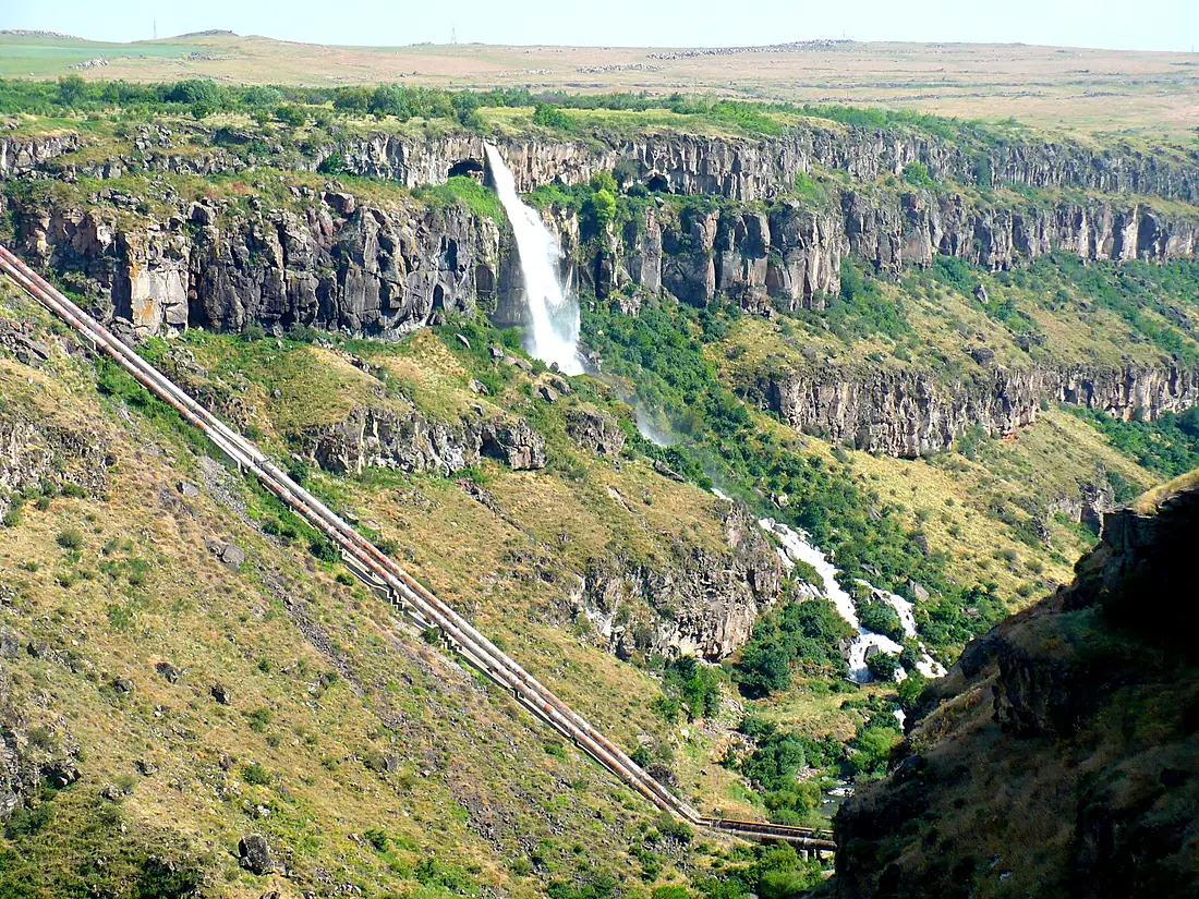 Kasakh Waterfall Calibrux 1