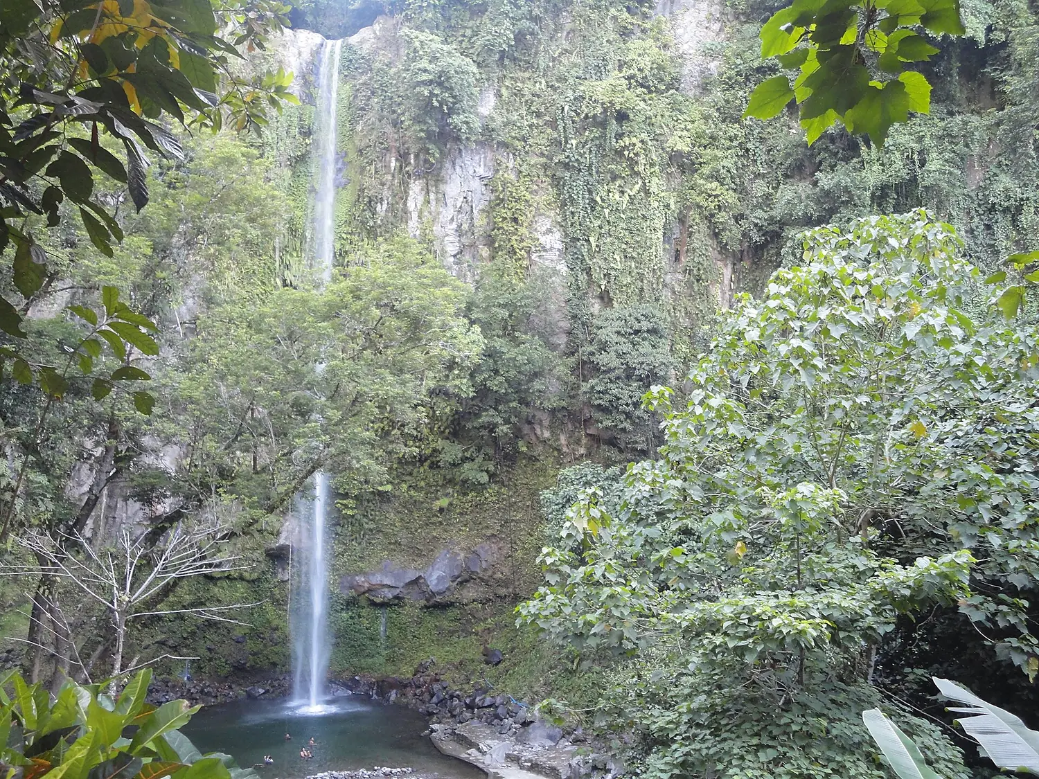 Katibawasan Falls, Camiguin
