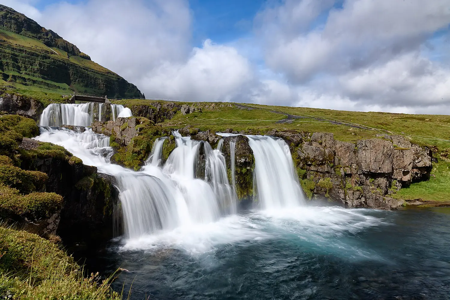 Kirkjufellsfoss Waterfall (29432886018)