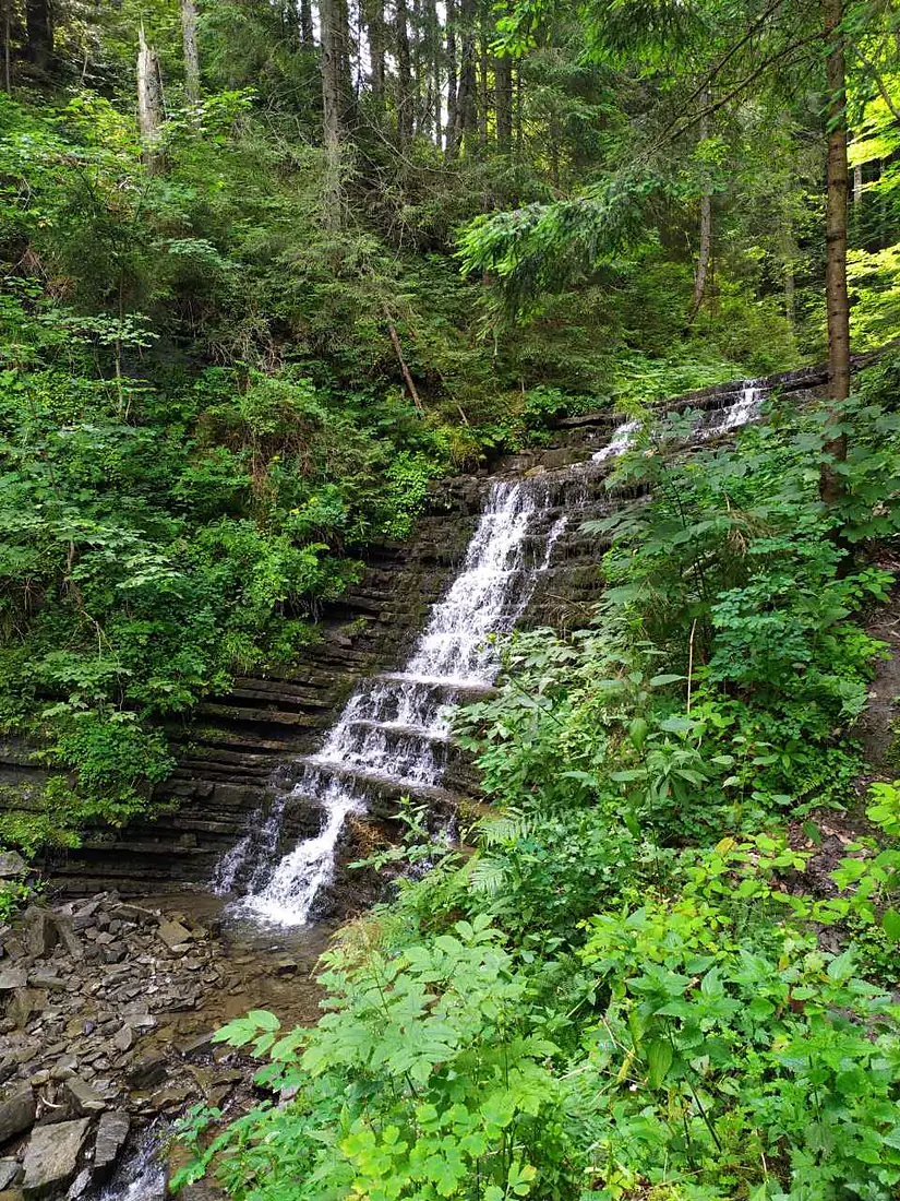 Kudrynets Waterfall (1)