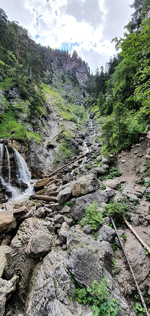 Kuhfluchtwasserfall (links) und Kuhfluchtgraben