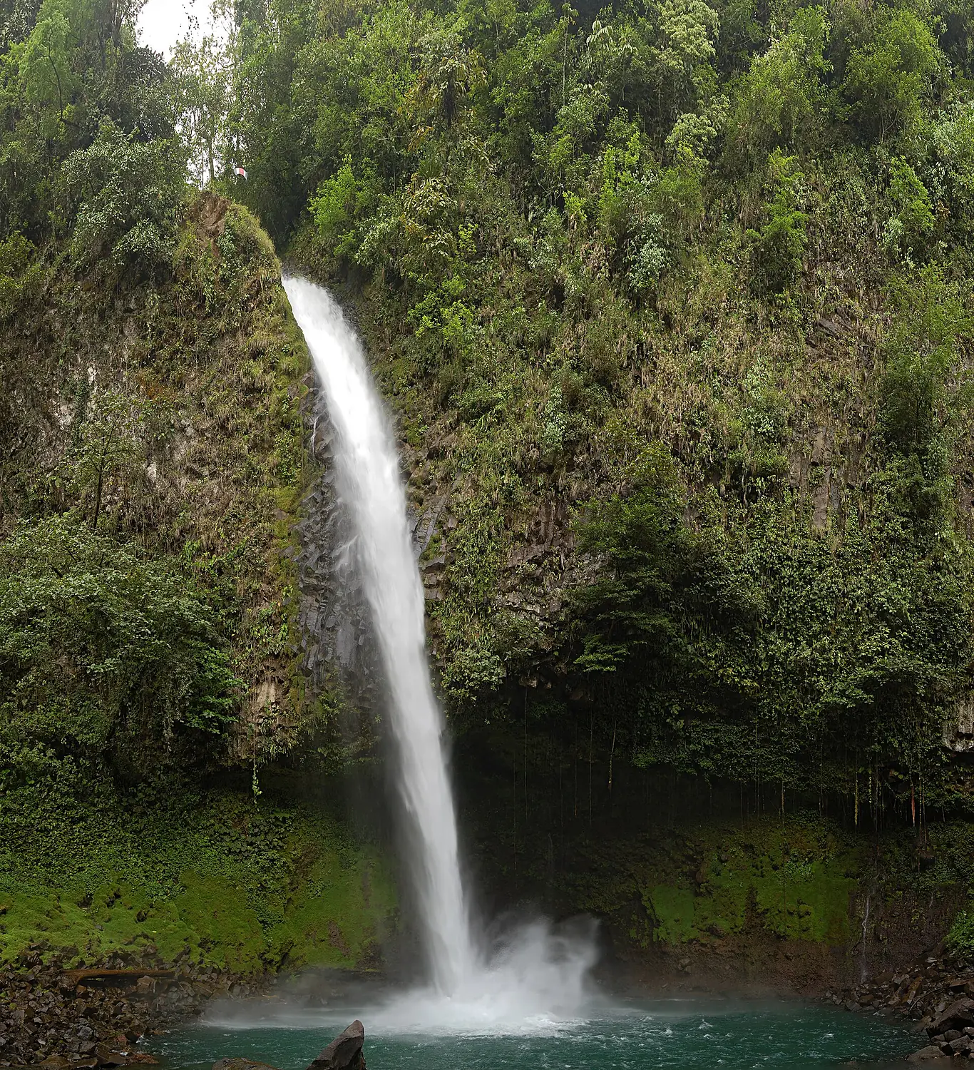 La Fortuna Waterfall Pool