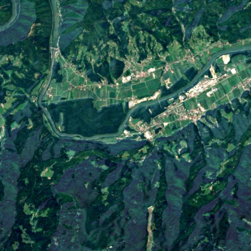 Lobnica (Drava) seen from above (Sentinel-2)