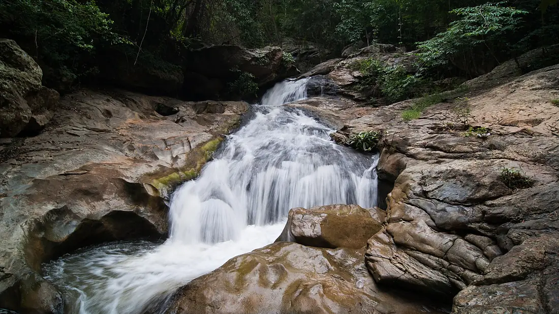 MAE SA WATERFALL
