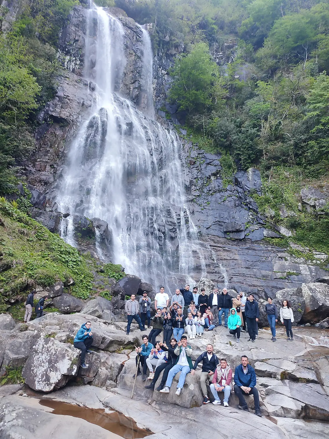 Arhavi Mençuna Şelalesi Grup fotoğrafı 1