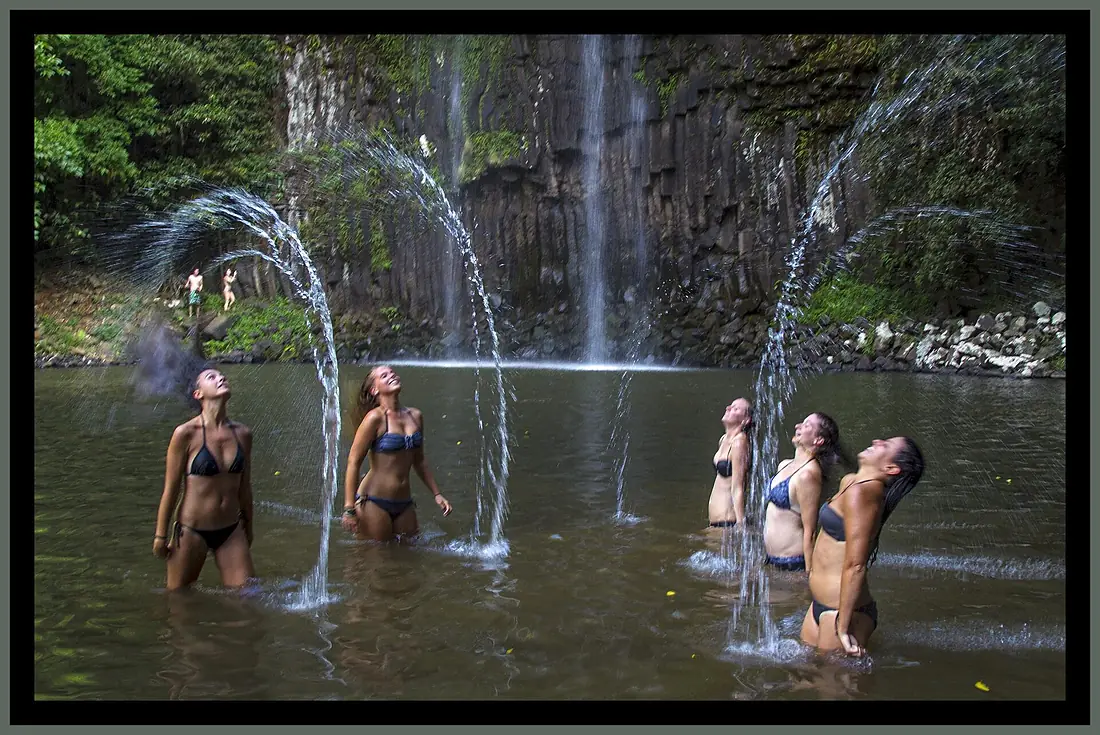 Ladies at Milla Milla Falls NQld-02 (11336662775)
