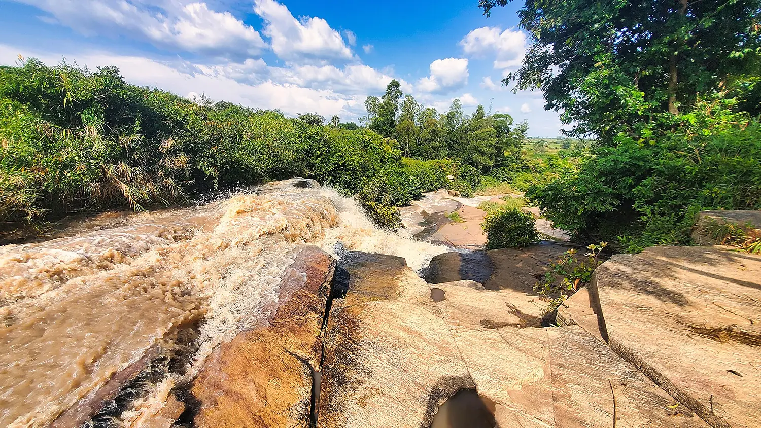 Miriadua Waters falls