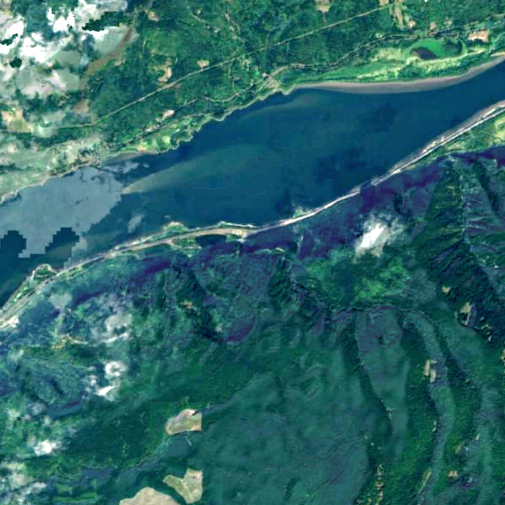 Multnomah Falls seen from above (Sentinel-2)