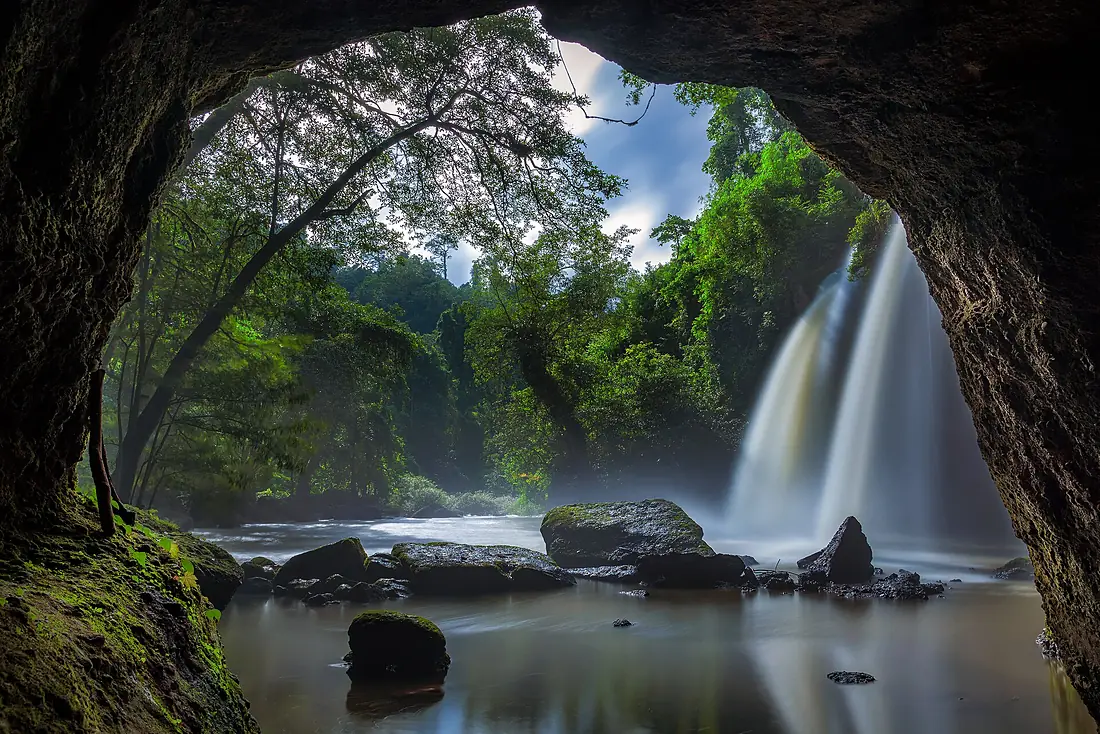 Haew Suwat Waterfall Khao-Yai01
