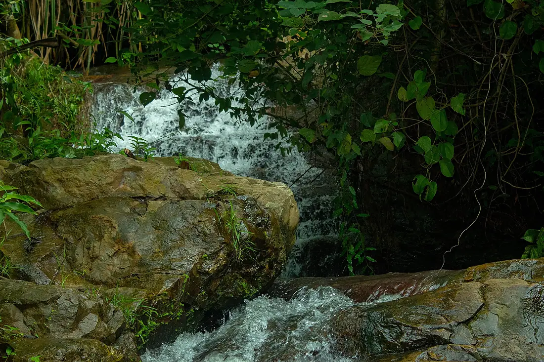 Obosomase Waterfalls 01