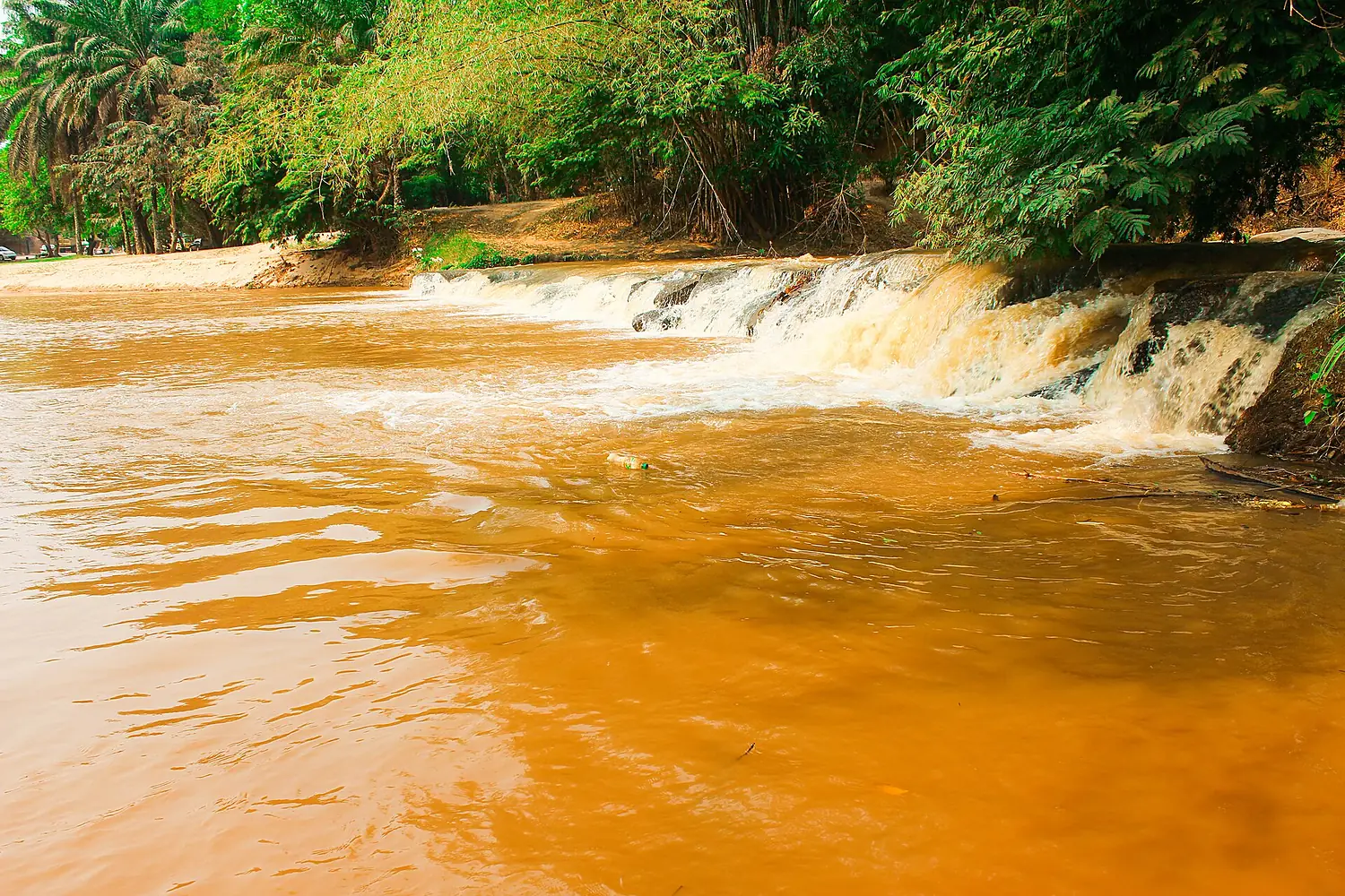 La chute de la rivière Lukaya
