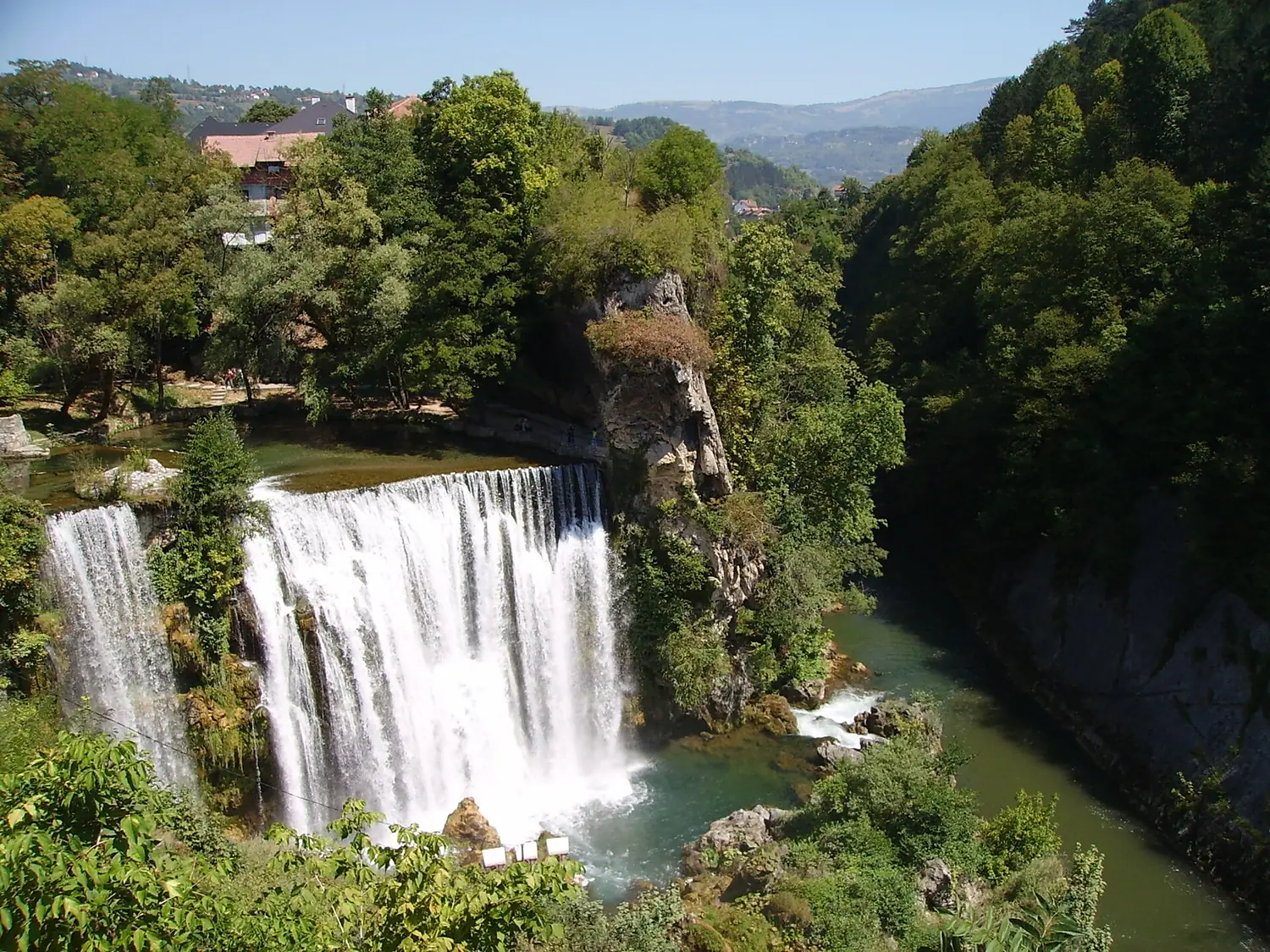 Jajce Waterfall Total