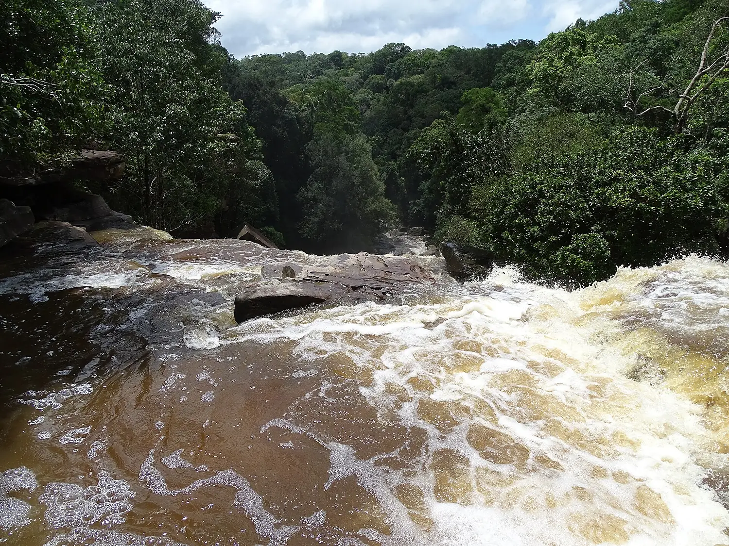 Popokvil Waterfall - Bokor Hill Station - Near Kampot - Cambodia - 02 (48528872441)