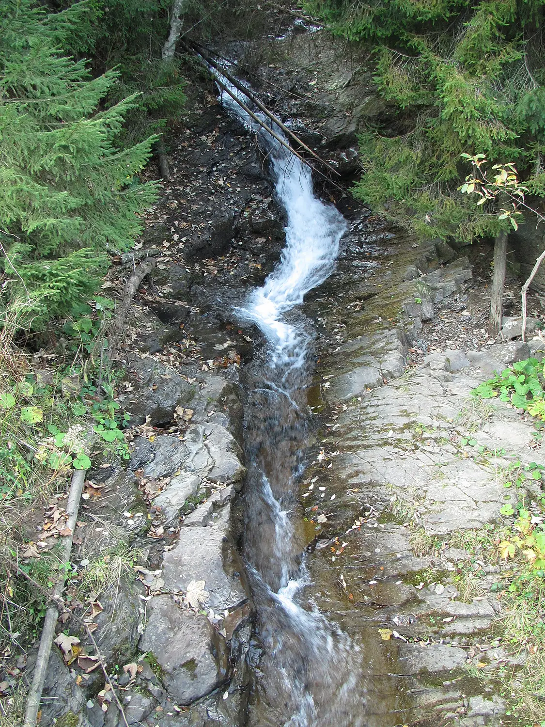 Водоспад Правич восени