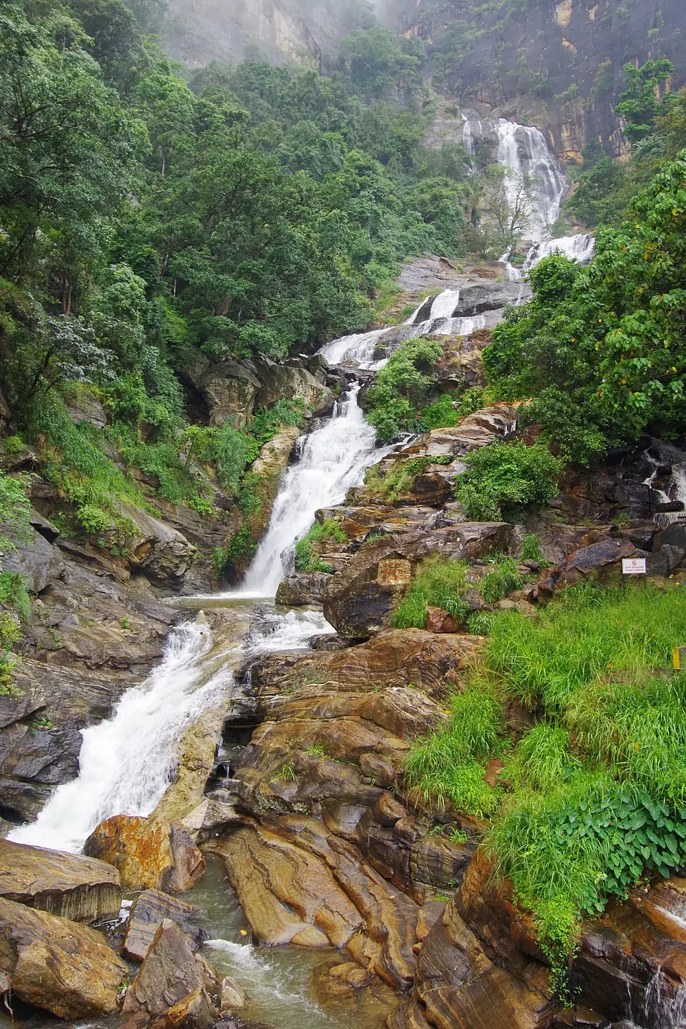 LK-ravana-falls-01