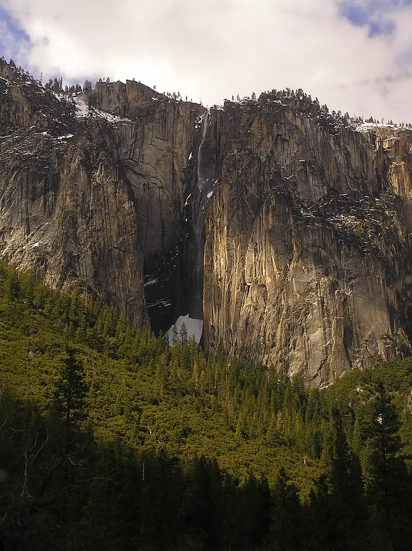 2006-04-01 - Ribbon Falls (Yosemite)