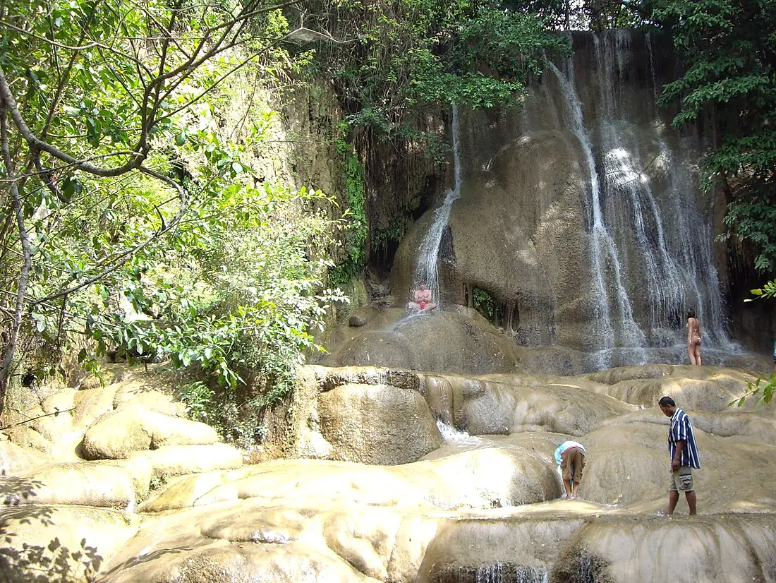 Sai Yok Noi Falls - panoramio